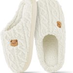 شبشب كوزي بير للنساء، شبشب من الميموري فوم، نمط راس دب لطيف، شبشب منزلي ناعم ودافئ وسهل الارتداء، شبشب قطيفة مريح مضاد للانزلاق للاماكن الداخلية والخارجية، شبشب قطيفة زغبي للشتاء في الاماكن المغلقة