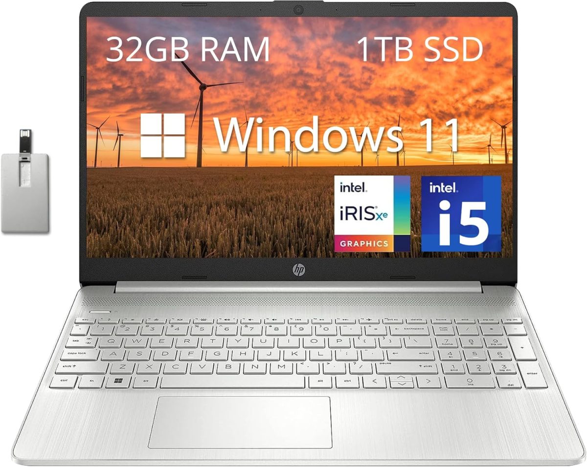 HP لابتوب 15.6 انش FHD، انتل i5-1135G7، 32GB DDR4 RAM، 1TB PCIe SSD، بطاقة رسومات انتل ايريس Xe، كاميرا ويب HD، مكبرات صوت ستيريو، ويندوز 11، فضي، بطاقة USB 32GB