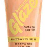 NYX Professional Makeup Buttermelt Glaze Soft Glow Skin Tint + SPF/FPS 30, Foundation, 12h Wear, Whipped Butta