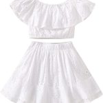 طقم ملابس مكون من بلوزة قصيرة بكتف مكشوف مع تنورة طويلة للبنات الصغيرات