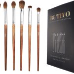 مجموعة فرش مكياج العيون من بوتيو، فرش مكياج عيون طبيعية على شكل حصان وكونسيلر وظلال العيون واحمر الخدود ومزج الهايلايت من 6 قطع FB-006