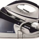 كينوود مكواة بخار بقدرة 2600 واط مع خزان مياه سعة 1.8 لتر، قاعدة من السيراميك، خاصية البخار 180 غرام، مضادة للتنقيط، ايقاف تلقائي، وظيفة التنظيف الذاتي، SSP20.000WB ابيض/ازرق