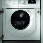 اريستون مجفف غسالة مدمج 7/5 كغم، 1200 دورة في الدقيقة مع محرك عاكس، 16 برنامج غسيل و12 برنامج تجفيف، الة تجفيف كومبو اوتوماتيكية بالكامل تحميل امامي، شاشة كبيرة الحجم، صنع في بولندا BIWDHL75128MEA