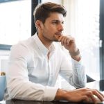 ⁦يو بيك سوار متوافق مع ساعة ابل الترا 2/الترا 49 ملم، سوار حلقي شبكي من الستانلس ستيل مع ابزيم بنمط المظلات لساعة ابل سلسلة 10 46 ملم، 9/8/7 45 ملم، SE2/SE/6/5/4 44 ملم، 3/2/1 42 ملم⁩ - الصورة ⁦7⁩