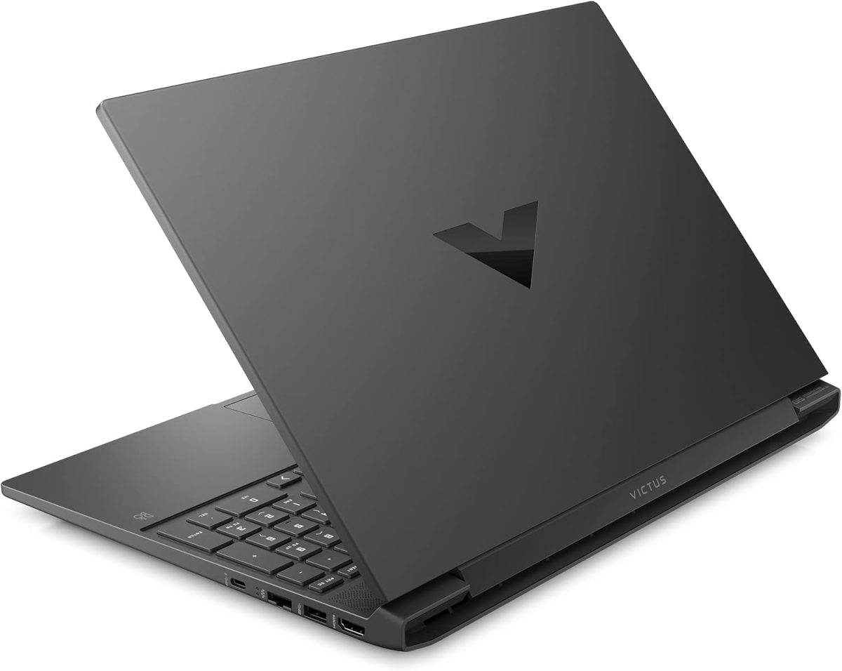 ⁦HP لابتوب العاب فيكتوس 15-fb0028ne بشاشة FHD مقاس 15.6 انش ومعالج AMD رايزن 7 وذاكرة RAM 16GB وSSD 512GB وبطاقة رسومات انفيديا جيفورس RTX 3050 Ti وويندوز 11 هوم وكيبورد انجليزي وعربي، فضي ميكا⁩ - الصورة ⁦4⁩