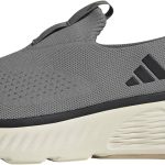 اديداس حذاء منخفض غير مناسب لكرة القدم للرجال من مولد 2