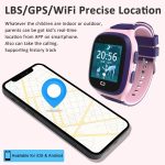 ⁦ساعة ذكية للاطفال من الجيل الرابع للبنات مع متتبع GPS ومكالمات فيديو للاطفال من سن 5 الى 12 سنة، ساعة ذكية بمفتاح واحد لمكالمات اس او اس وكاميرا دردشة صوتية ومنبه وشاشة تعمل باللمس، هدية للاطفال⁩ - الصورة ⁦4⁩