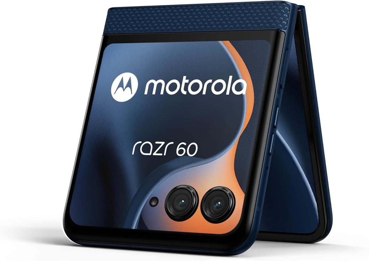 ⁦موتورولا رازر 60 مع موتو AI 8/256GB، 50MP OIS + 13MP، سيلفي 32MP، شاشة خارجية 3.65 انش، داخلي 6.9 انش بوليد، 120Hz، ميديا تيك ديمنسيتي، 256GB، بانتون جبل طارق سي⁩ - الصورة ⁦19⁩