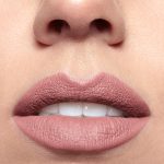 ⁦ستيلا احمر شفاه سائل ستاي اول داي باتينا (داستي روز) 0.1 اونصة (3 مل)⁩ - الصورة ⁦3⁩