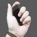 ⁦هيبيبو هاتف ذكي صغير للغاية 3G ثنائي شرائح الاتصال بذاكرة RAM 1GB وروم 8GB 5.0MP رباعي النواة غير مقفل وجيب للاطفال مقاس 2.5 انش بنظام اندرويد (اسود)⁩ - الصورة ⁦2⁩