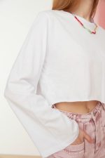 ⁦ترنديول تي شيرت فضفاض قصير محبوك للنساء⁩ - الصورة ⁦2⁩