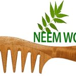 مشط خشبي باسنان عريضة من خشب النيم النقي من روفيز | مشط شعر من خشب النيم للنساء والرجال | لنمو الشعر | مضاد للقشرة | مشط فك تشابك الشعر عبوة من قطعة واحدة