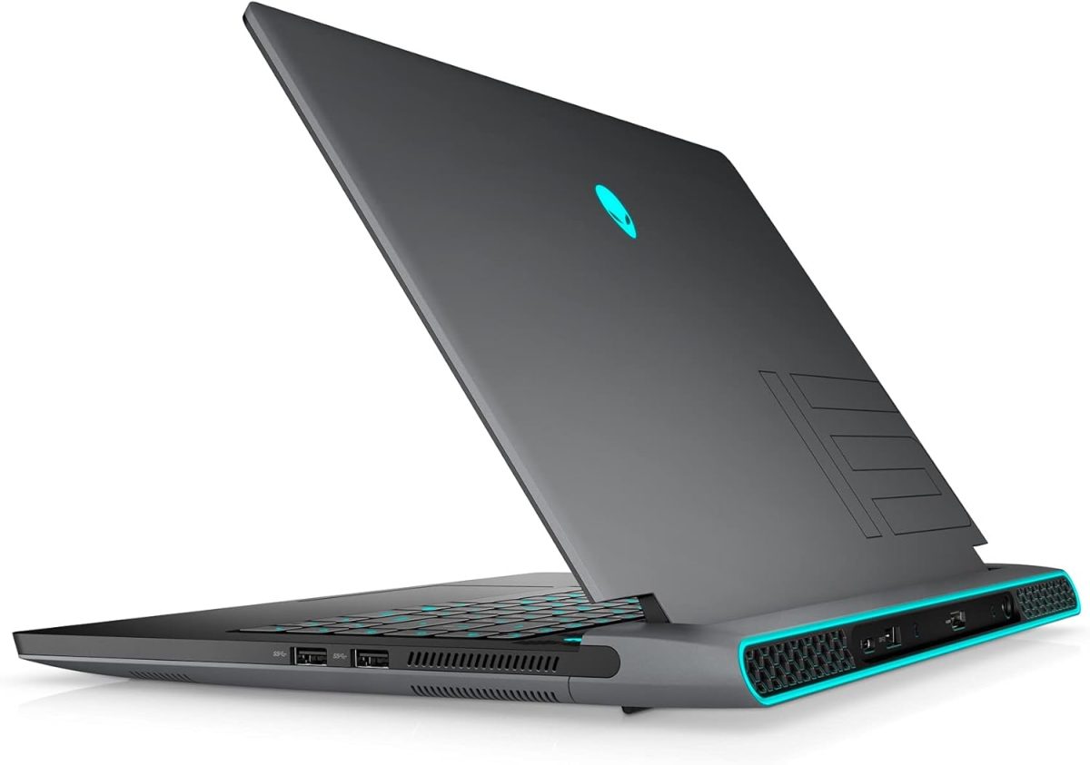 ⁦الينوير لابتوب العاب M15 R6 بشاشة 15.6 انش FHD (1920×1080) 1 مللي ثانية 360 هرتز، انتل كور i7-11800H، ذاكرة RAM DDR4 32GB، SSD 1TB، انفيديا RTX 3070 8GB، ويندوز 11 هوم، اسود⁩ - الصورة ⁦7⁩