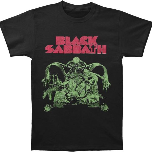 تي شيرت اسود مطبوع عليه عبارة Black Sabbath Sabbath Bloody Sabbath
