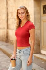 ⁦موسنيبي تي شيرت نسائي بيسيك برقبة على شكل حرف V واكمام قصيرة، تي شيرت صيفي لطيف للأطفال من القطن بقصة ضيقة⁩ - الصورة ⁦5⁩