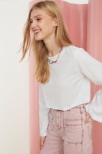 ⁦ترنديول تي شيرت فضفاض قصير محبوك للنساء⁩ - الصورة ⁦3⁩
