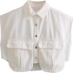 قميص نسائي قصير بازرار امامية وقبة بدون اكمام من قماش الدينيم مع جيوب من بيرباي