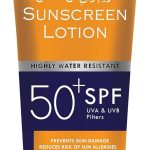 كوول اند كوول لوشن واقي من الشمس بعامل حماية من الشمس 50 - مقاوم للماء بدرجة عالية وحماية واسعة الطيف من الاشعة فوق البنفسجية فئة A وB ويمنع تلف البشرة وحساسية الشمس للوجه والجسم 100 مل