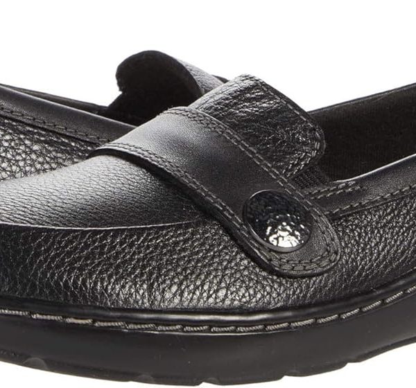 Clarks Cora Daisy Womens Loafer