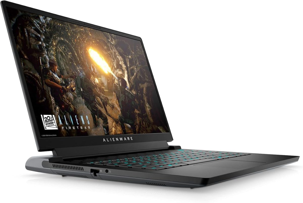 ⁦الينوير لابتوب العاب M15 R6 بشاشة 15.6 انش QHD 240Hz ومعالج انتل كور i7-11800H وذاكرة RAM DDR4 32GB وSSD 1TB وانفيديا جيفورس RTX 3080 8GB GDDR6 وويندوز 11 هوم، دارك سايد اوف ذا مون (احدث موديل)⁩ - الصورة ⁦3⁩