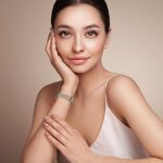 ⁦سوار حلقي شبكي رفيع متوافق مع سوار ساعة ابل 38 ملم 40 ملم 41 ملم 42 ملم 44 ملم 45 ملم 46 ملم 49 ملم، سوار معدني مغناطيسي رفيع من الستانلس ستيل لسلسلة اي ووتش 10/9/8/SE/7/6/5/4/3/2/1 الترا للنساء⁩ - الصورة ⁦7⁩