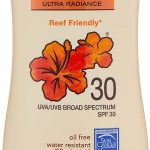 لوشن واقي من الشمس من هاوايان تروبيك شير تاتش يترك البشرة متألقة، طيف واسع بعامل حماية من أشعة الشمس 30 UVA/UVB، ايلاند بوتانيكال، مقاوم للماء (80 دقيقة)، تركيبة نباتية، مع زبدة الشيا وخلاصة المانجو