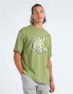 ⁦Calvin Klein Jeans mens Monogram Tshirts⁩ - الصورة ⁦6⁩