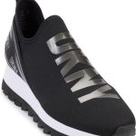 حذاء رياضي منخفض الرقبة محبوك بنعل مطاطي للنساء من دي كيه ان واي