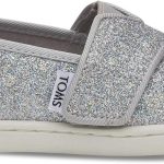 تومس حذاء قماش كلاسيكي صغير للبنات الصغيرات، احمر