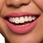 ⁦ايسنس احمر شفاه سائل مات 8 اتش 16⁩ - الصورة ⁦3⁩
