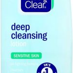 كلين اند كلير لوشن تنظيف عميق للبشرة الحساسة، 200 مل، متعدد الالوان