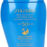 لوشن الوجه والجسم إكسبرت من شيسيدو بعامل وقاية من أشعة الشمس بدرجة 50+ من الأشعة فوق البنفسجية فئة A (يُطوى غير مرئي، حماية عالية جدًا، مقاوم للماء للغاية) 150 مل