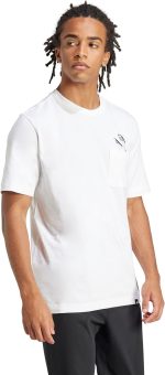 ⁦adidas Mens Lounge Slides Graphic Pocket T-Shirt Graphic Pocket T-Shirt⁩ - الصورة ⁦5⁩