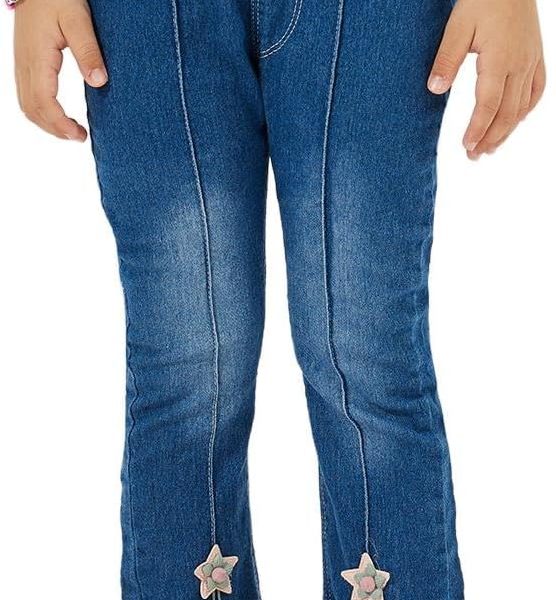Styli Girls 2111403903 Flared Raw Hem Star Applique Jeans