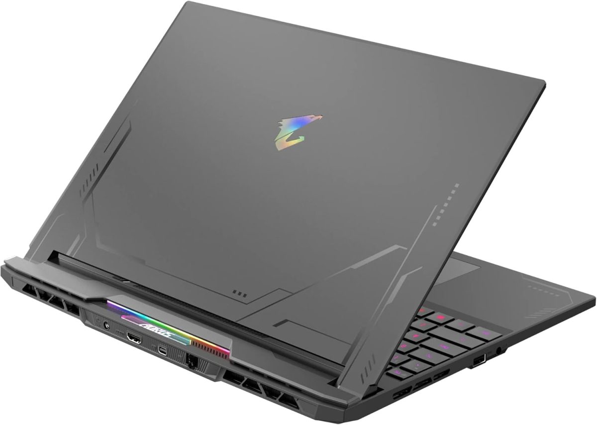 ⁦جيجابايت اوروس 15X: 15.6 انش 16:9 اطار رفيع QHD 2560x1440 165Hz انفيديا جيفورس RTX 4070 GPU 8GB GDDR6، انتل كور i9-13980HX، 16GB DDR5 RAM، 1TB SSD، ويندوز 11 هوم (AORUS 15X ASF-D3US754SH)، اسود⁩ - الصورة ⁦7⁩