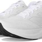 New Balance Womens 880 Running Shoe