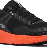 كولومبيا حذاء المشي لمسافات طويلة للرجال من كونوس