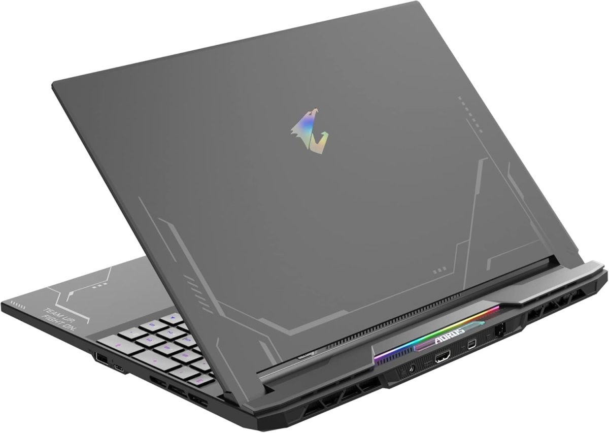 ⁦جيجابايت اوروس 15X: 15.6 انش 16:9 اطار رفيع QHD 2560x1440 165Hz انفيديا جيفورس RTX 4070 GPU 8GB GDDR6، انتل كور i9-13980HX، 16GB DDR5 RAM، 1TB SSD، ويندوز 11 هوم (AORUS 15X ASF-D3US754SH)، اسود⁩ - الصورة ⁦6⁩