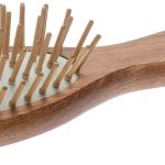 نيبز سولينغن فرشاة شعر تعمل بالهواء المضغوط مضادة للكهرباء الساكنة مع 6 صفوف من الدبابيس الخشبية | مقبض من خشب الزان المشمع | تحفز الدورة الدموية | فك تشابك الشعر دون إتلافه | صغيرة بيضاوية