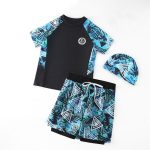 ⁦FedMois Boy Swim Set, 3 Pieces Set Swim Shirt + Swimming Shorts with Compression Liner + Swimming Cap⁩ - الصورة ⁦4⁩
