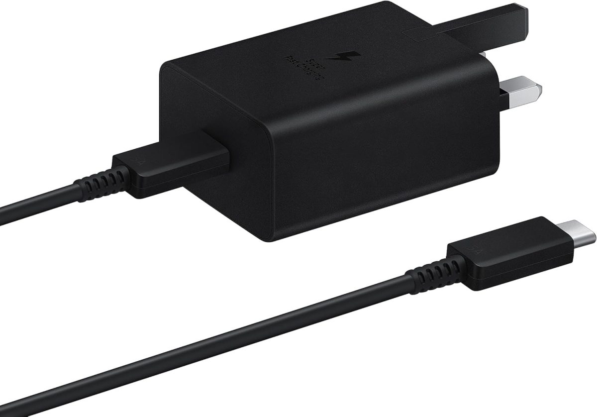 ⁦سامسونج محول سفر رسمي من جالاكسي 45 واط، شحن فائق السرعة (قابس المملكة المتحدة مع كابل USB نوع سي)، اسود⁩ - الصورة ⁦4⁩
