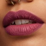 ⁦احمر الشفاه ليكويد - تروفي وايف⁩ - الصورة ⁦7⁩