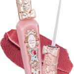 احمر شفاه كريمي من سلسلة ستروبري روكوكو من فلاور نوز، احمر شفاه طبيعي سهل الارتداء للنساء (05 تيني توليب)