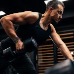 ⁦اوروباي متوافق مع سوار ساعة ابل 49 ملم 45 ملم 44 ملم 42 ملم 41 ملم 40 ملم 38 ملم مع حافظة، سوار متين مضاد للصدمات لساعة اي ووتش اس اي الترا 2/1 سلسلة 9/8/7/6/5/4/3/2/1 مع غطاء واقي ممتص للصدمات للرجال⁩ - الصورة ⁦6⁩