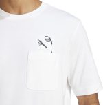 ⁦adidas Mens Lounge Slides Graphic Pocket T-Shirt Graphic Pocket T-Shirt⁩ - الصورة ⁦3⁩
