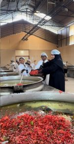 ⁦زيت العناية بالبشرة 250 مل، منتج عشبي طبيعي 100%، منتجات ام اس الطبيعية، الافضل لازالة التجاعيد والرؤوس السوداء والبقع الداكنة وتقليل عيوب الوجه بدون مواد كيميائية⁩ - الصورة ⁦6⁩