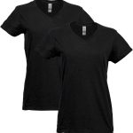 تي شيرت Gildan النسائي من القطن الثقيل برقبة على شكل حرف V، عبوة من قطعتين