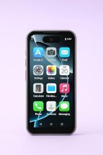⁦هاتف ذكي سويس 17 برو ماكس ميني بشاشة اموليد 4 انش ولوجو العلامة التجارية، ذاكرة RAM 8GB، تخزين 512GB، جوال اندرويد صغير الحجم، ثنائي شرائح الاتصال، كاميرا 13MP+30MP (اسود)⁩ - الصورة ⁦3⁩