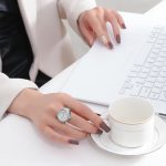 ⁦شاينينج ديفا فاشون 3 قطع كومبو احدث ساعة انيقة للنساء والفتيات (CMB310)⁩ - الصورة ⁦7⁩