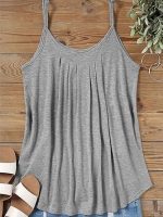 ⁦توب نسائي صيفي سادة بكسرات وحمالات رفيعة كاجوال بدون اكمام بتصميم عصري⁩ - الصورة ⁦3⁩